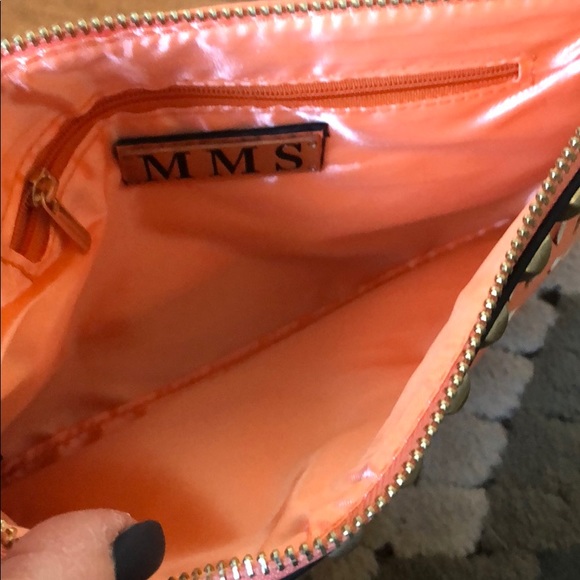 Small coral wristlet NWT - Picture 4 of 4